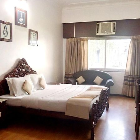 Hotel Deep Palace Лакхнау Экстерьер фото