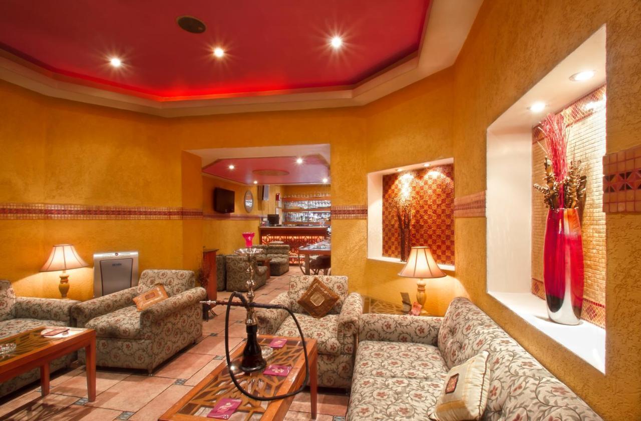 Hotel Deep Palace Лакхнау Экстерьер фото